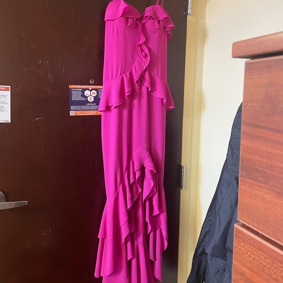 Lovers + Friends Melissa Gown (Magenta) - Picture 4 of 6